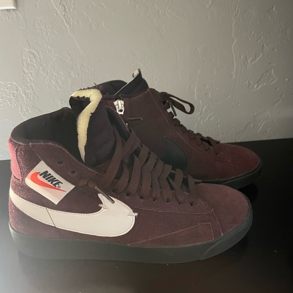 Nike Blazer Mid Rebel Burgundy Crush (Women's size 6.5) - Picture 4 of 5